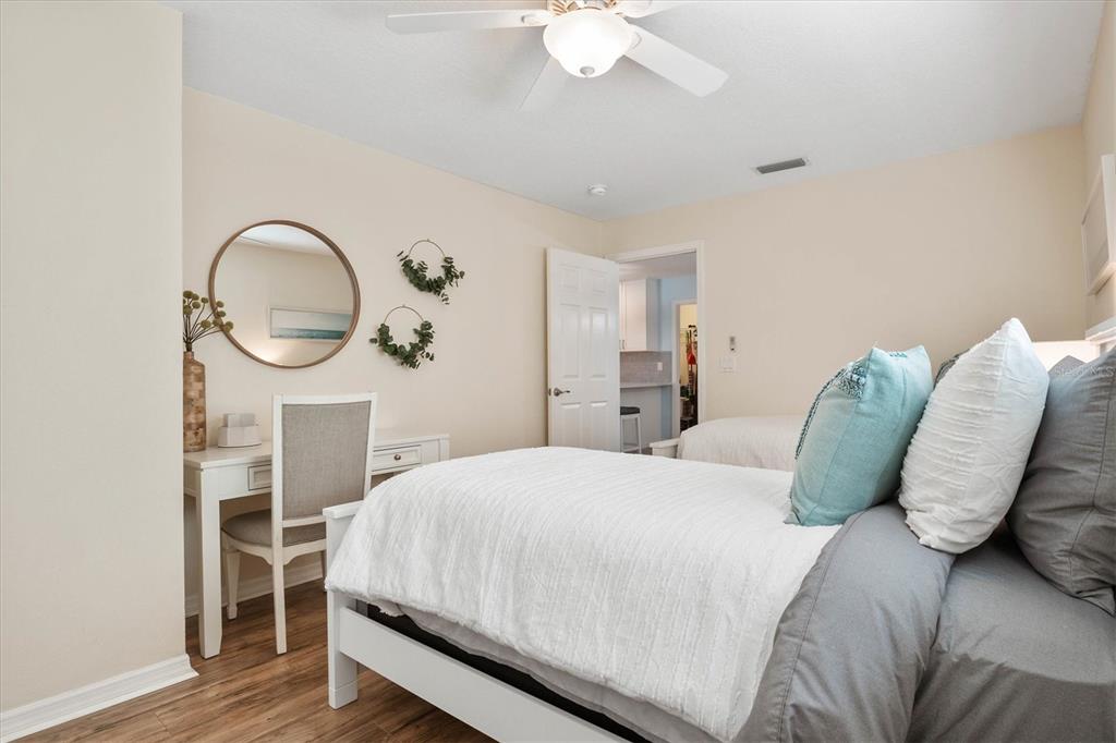 2729 SYDELLE ST — photo 41