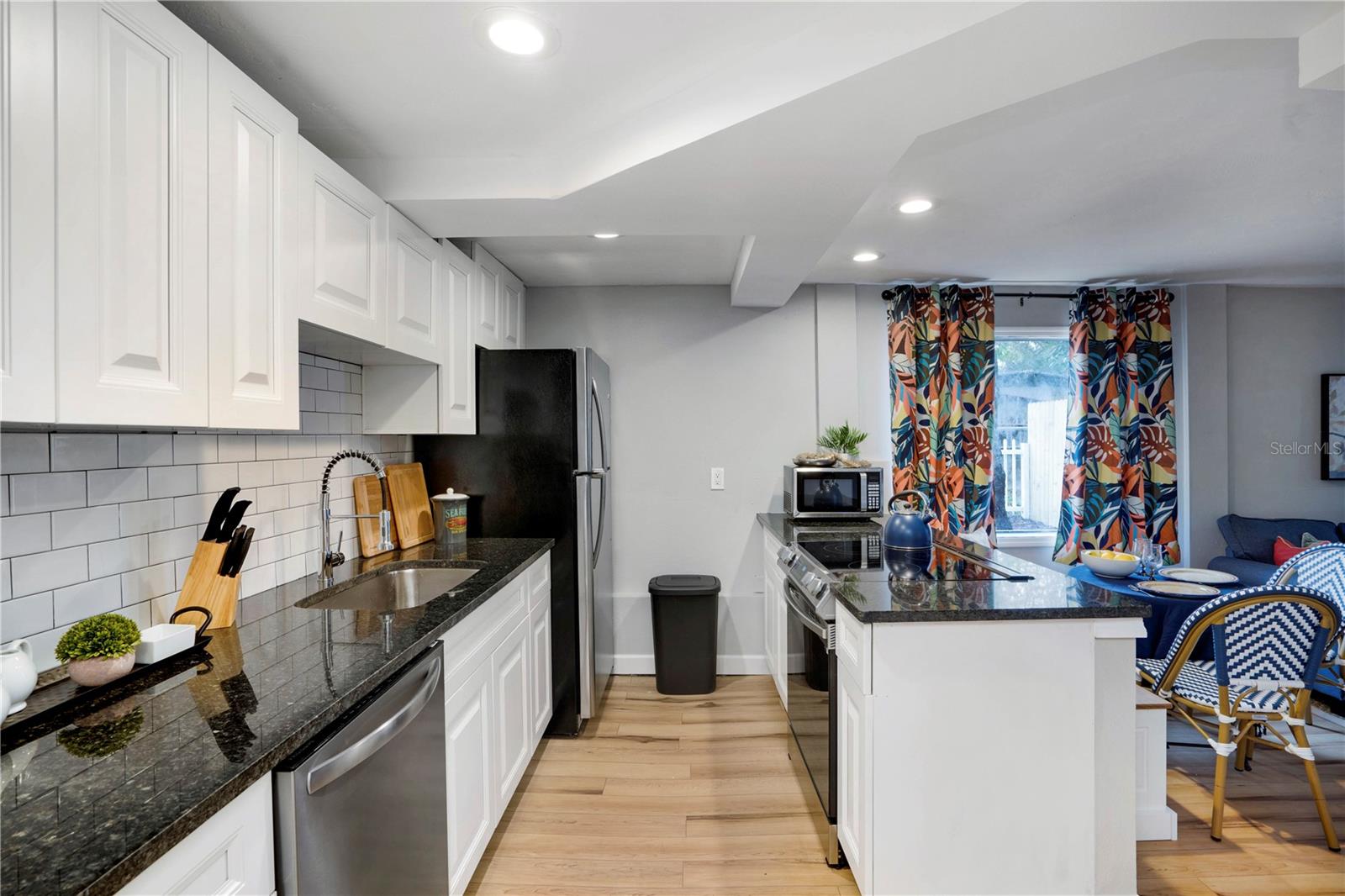 4705 HOLLINGSWORTH AVE #Lower — photo 2