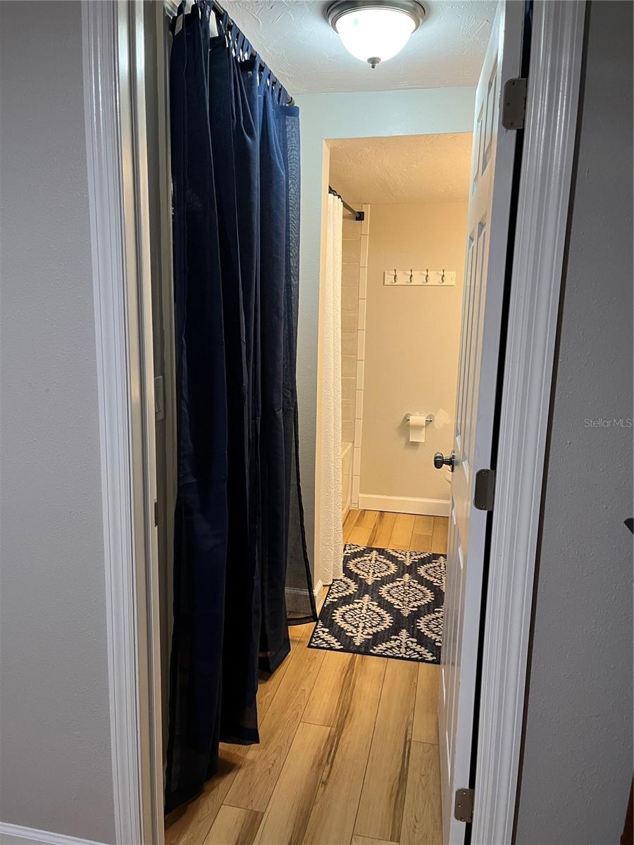 4705 HOLLINGSWORTH AVE #Lower — photo 30