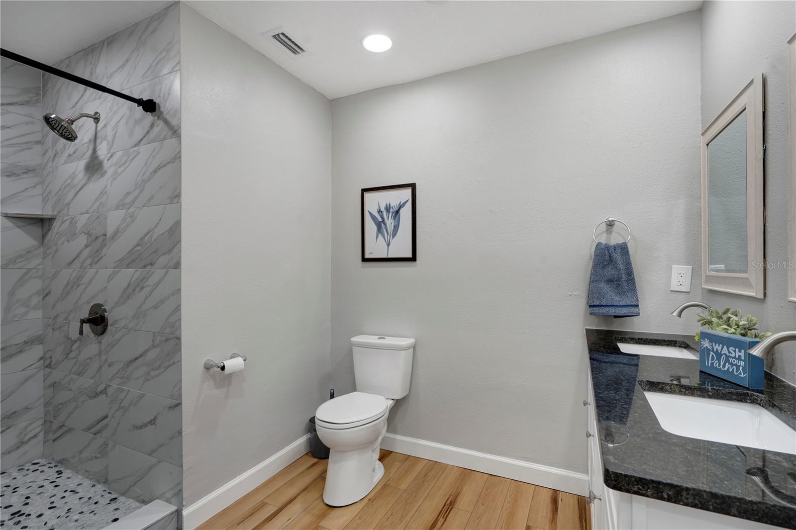4705 HOLLINGSWORTH AVE — photo 22