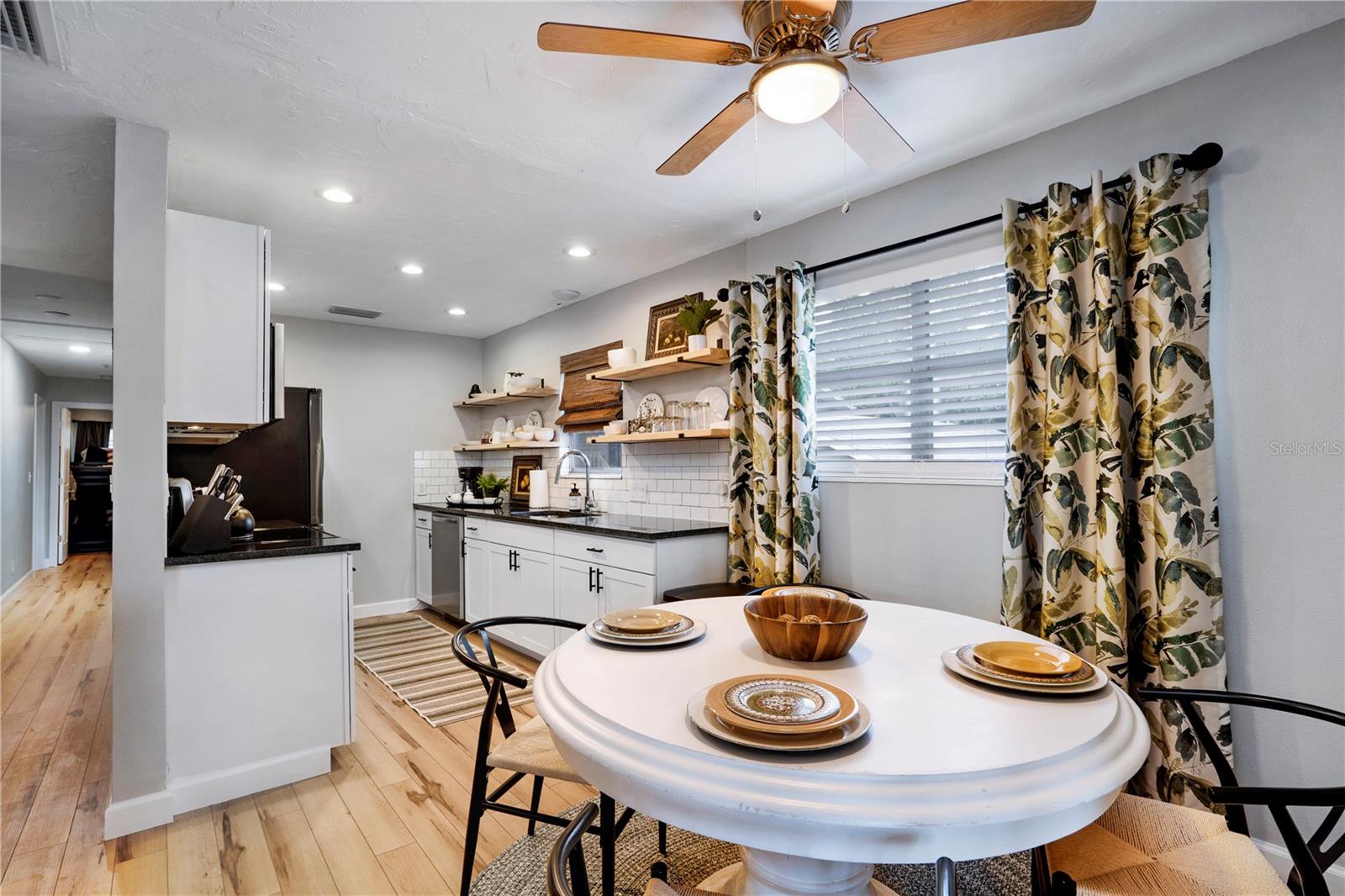 4705 HOLLINGSWORTH AVE — photo 10