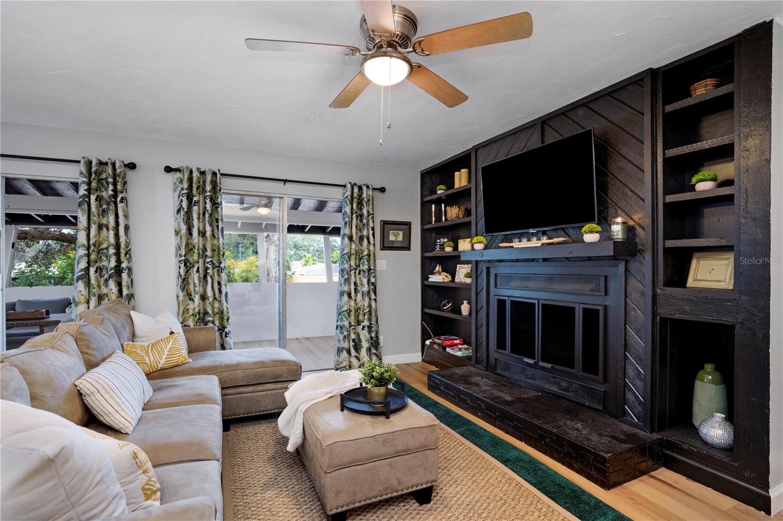 4705 HOLLINGSWORTH AVE — photo 11