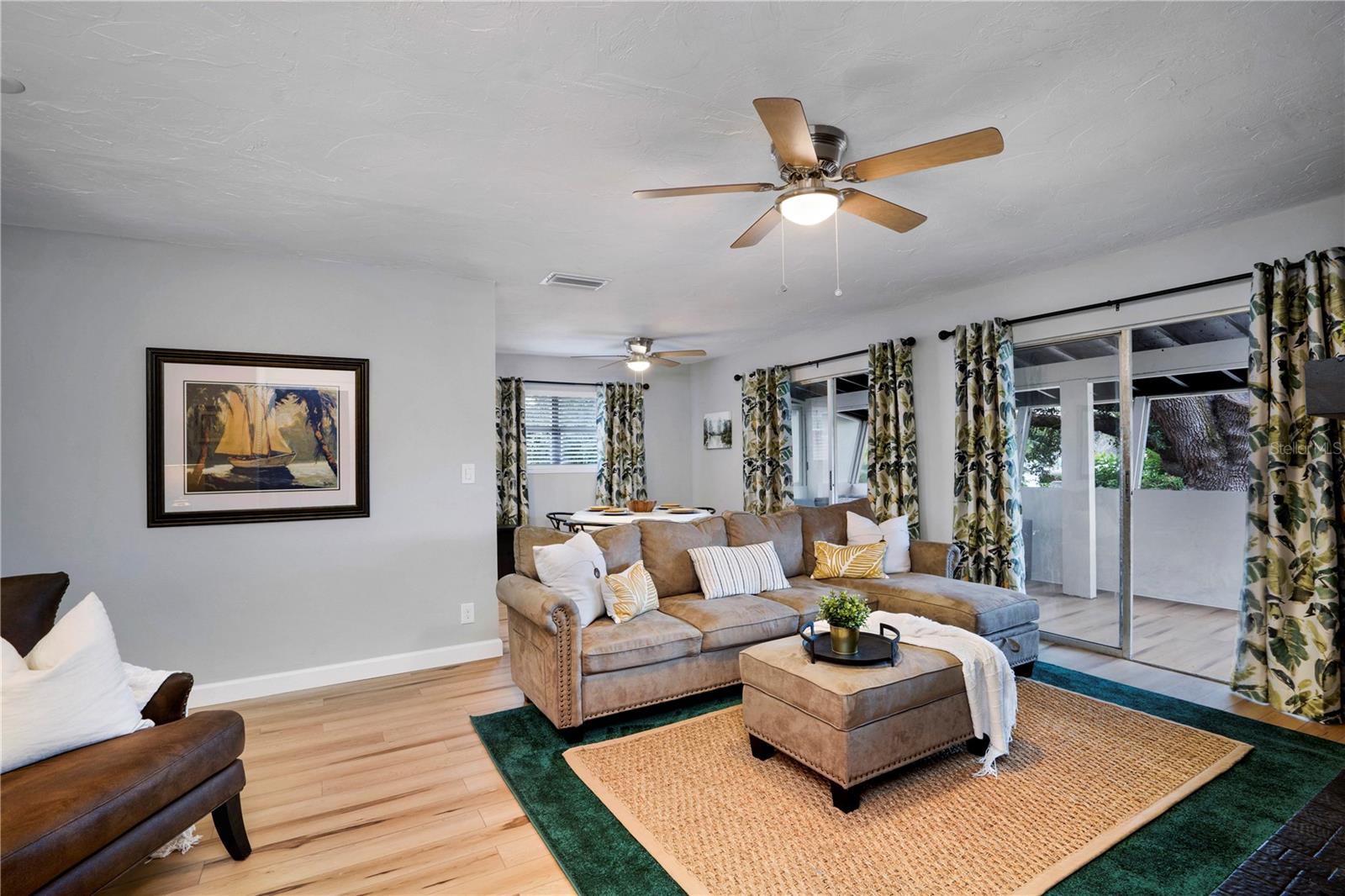4705 HOLLINGSWORTH AVE — photo 2