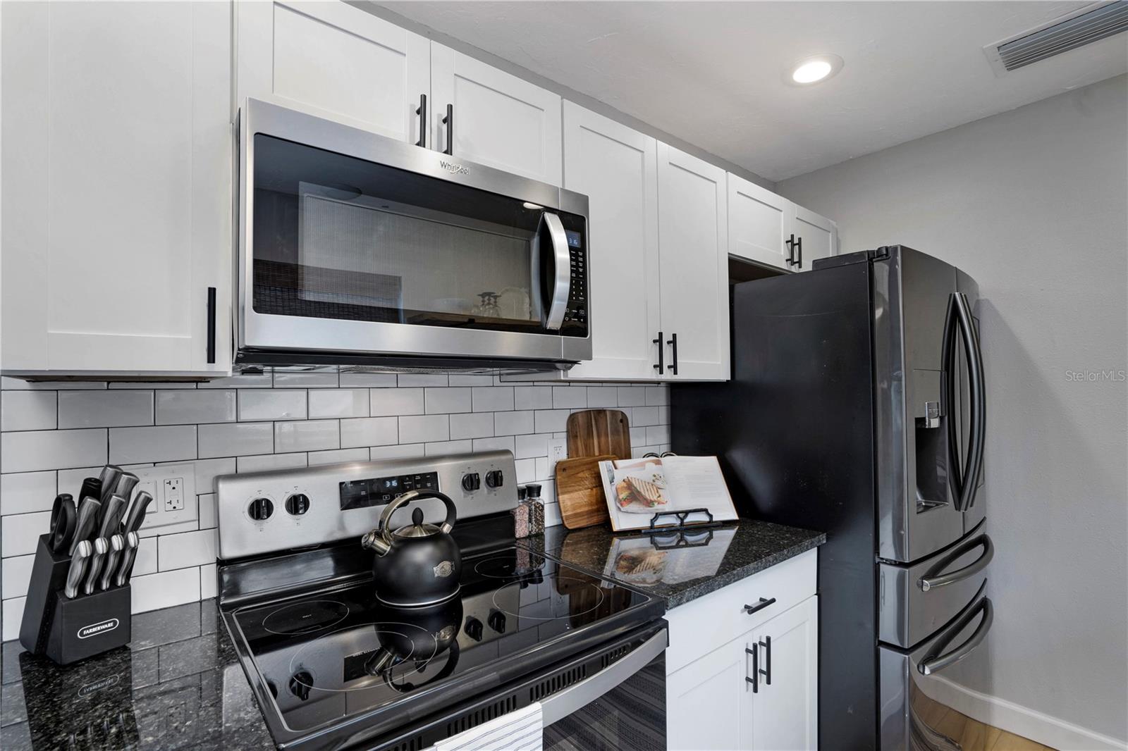 4705 HOLLINGSWORTH AVE — photo 8