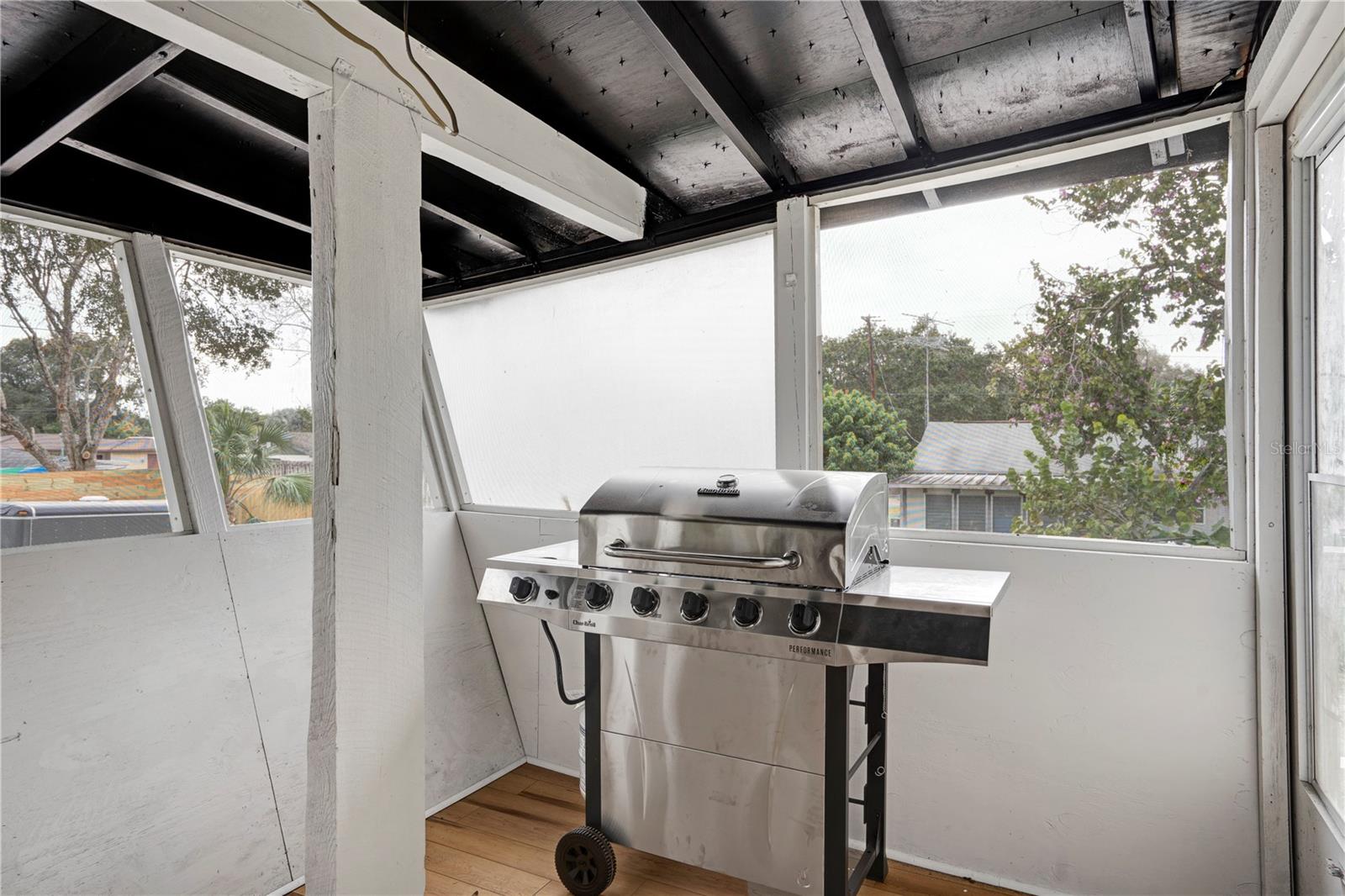 4705 HOLLINGSWORTH AVE — photo 33