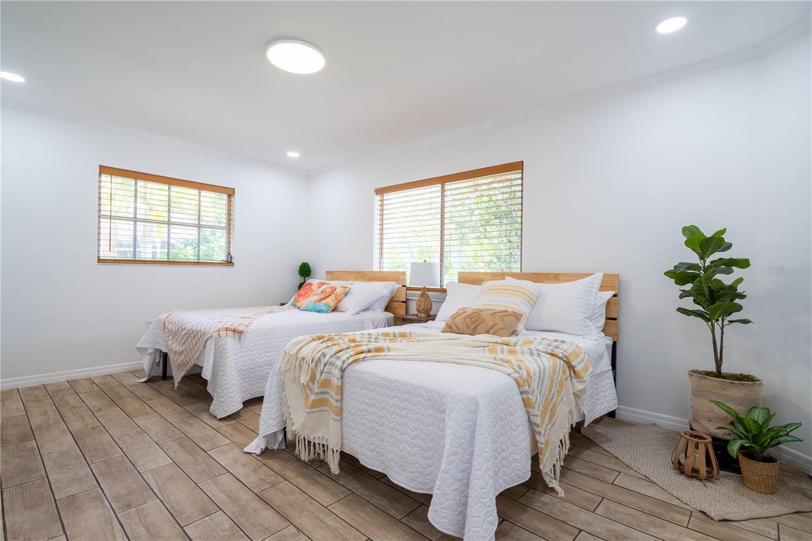 7354 BILTMORE DR — photo 45
