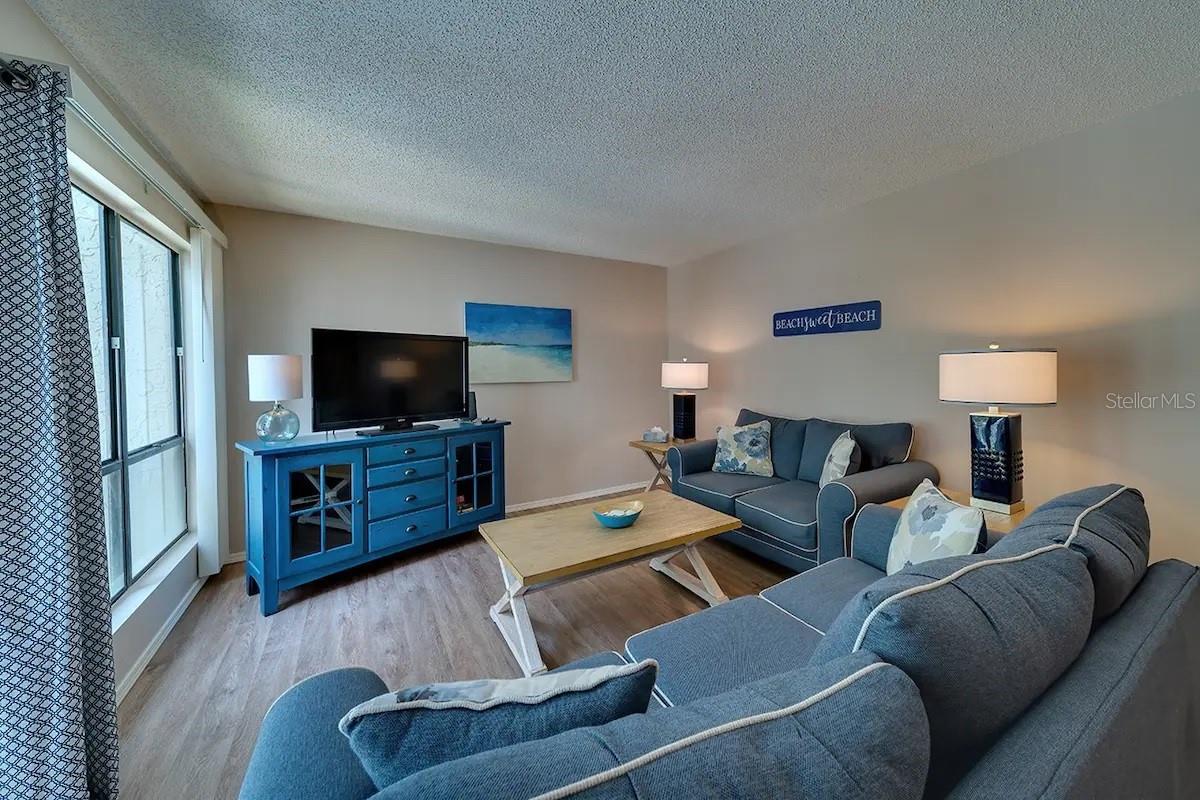 6157 MIDNIGHT PASS RD #D32 — photo 25