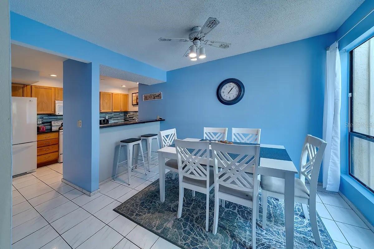 6157 MIDNIGHT PASS RD #D32 — photo 3