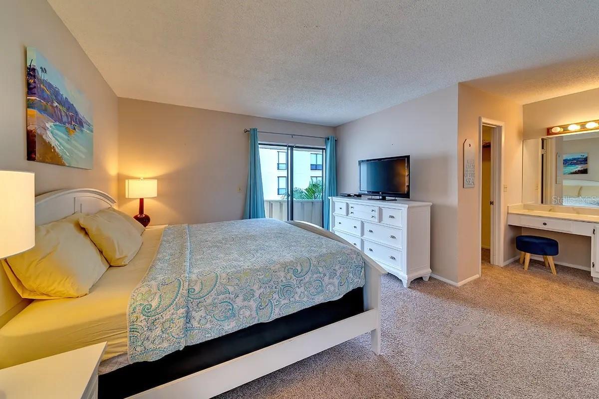 6157 MIDNIGHT PASS RD #D32 — photo 5