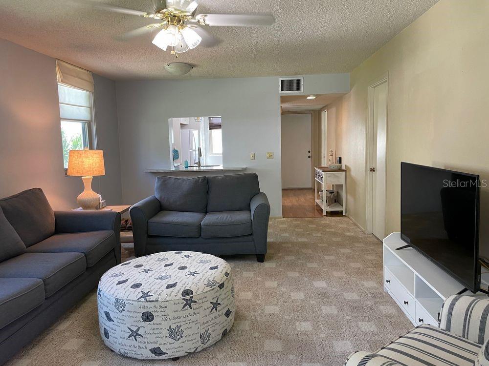 206 LAKEWOOD DR #206 — photo 7