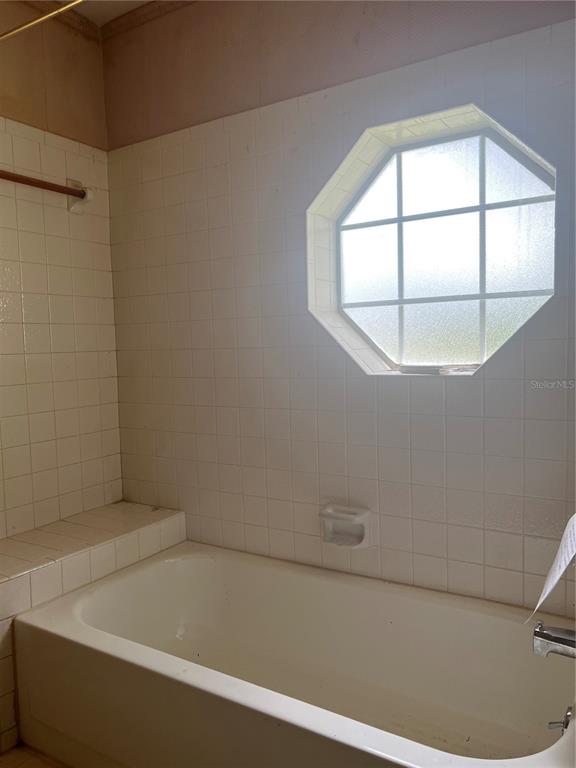 1404 MIDONECK CT — photo 19