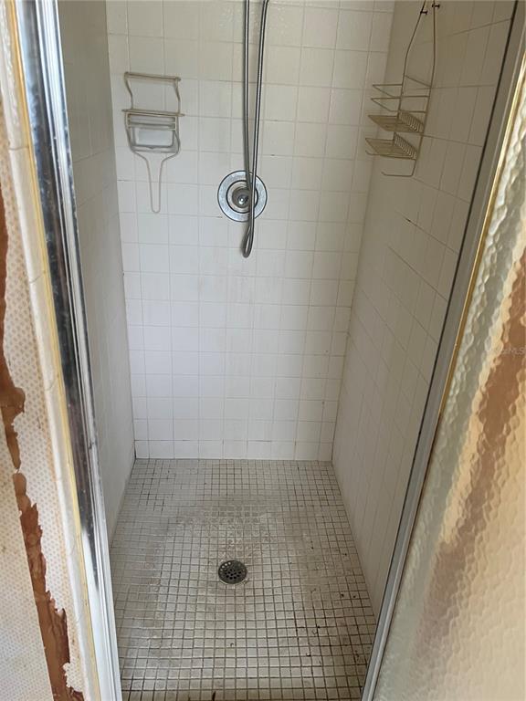 1404 MIDONECK CT — photo 17