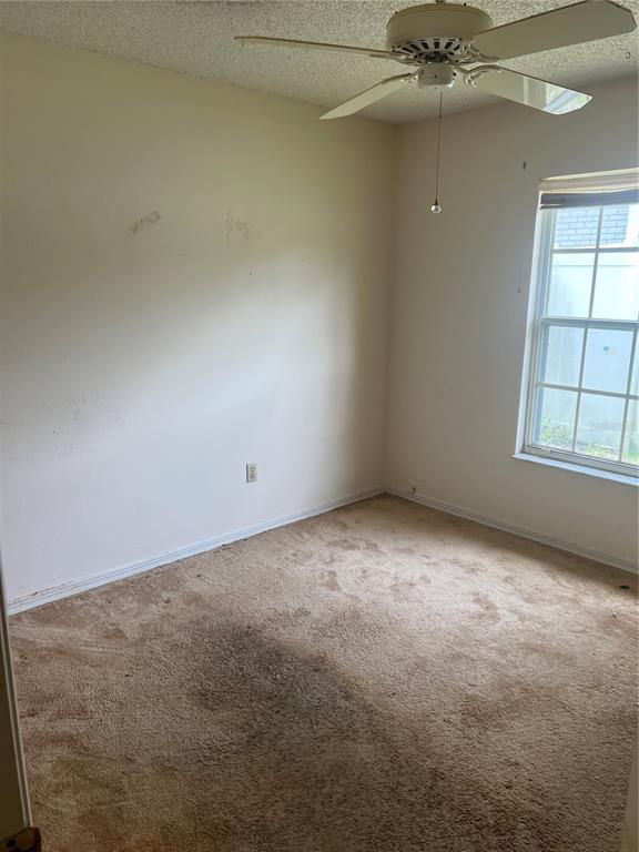 1404 MIDONECK CT — photo 27