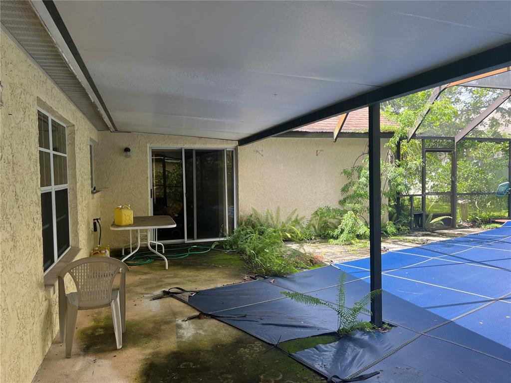 1404 MIDONECK CT — photo 31