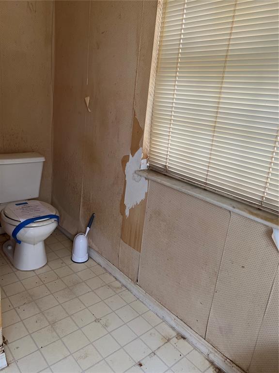 1404 MIDONECK CT — photo 18