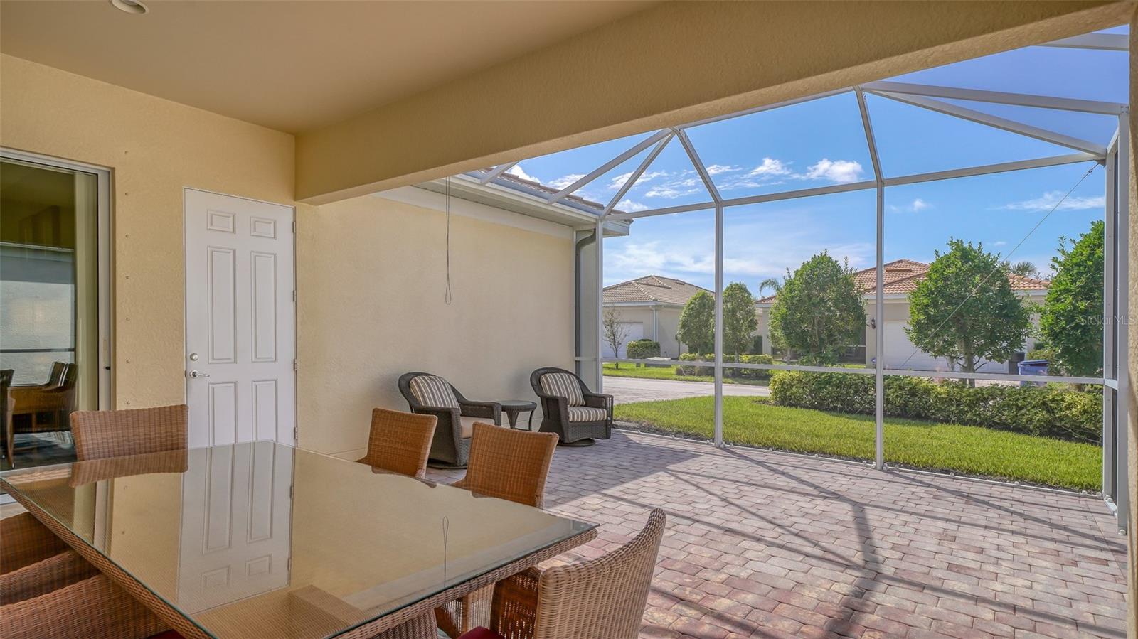 1498 ERNESTO DR — photo 8