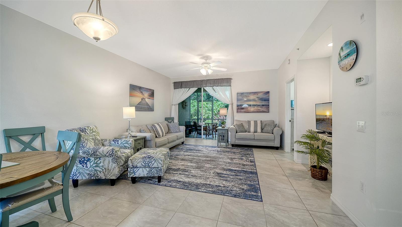 8375 GLENROSE WAY #211 — photo 4