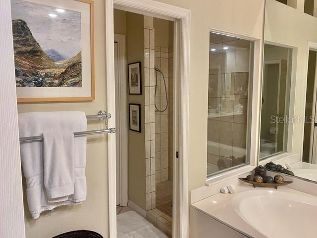 7711 WHITEBRIDGE GLN — photo 18