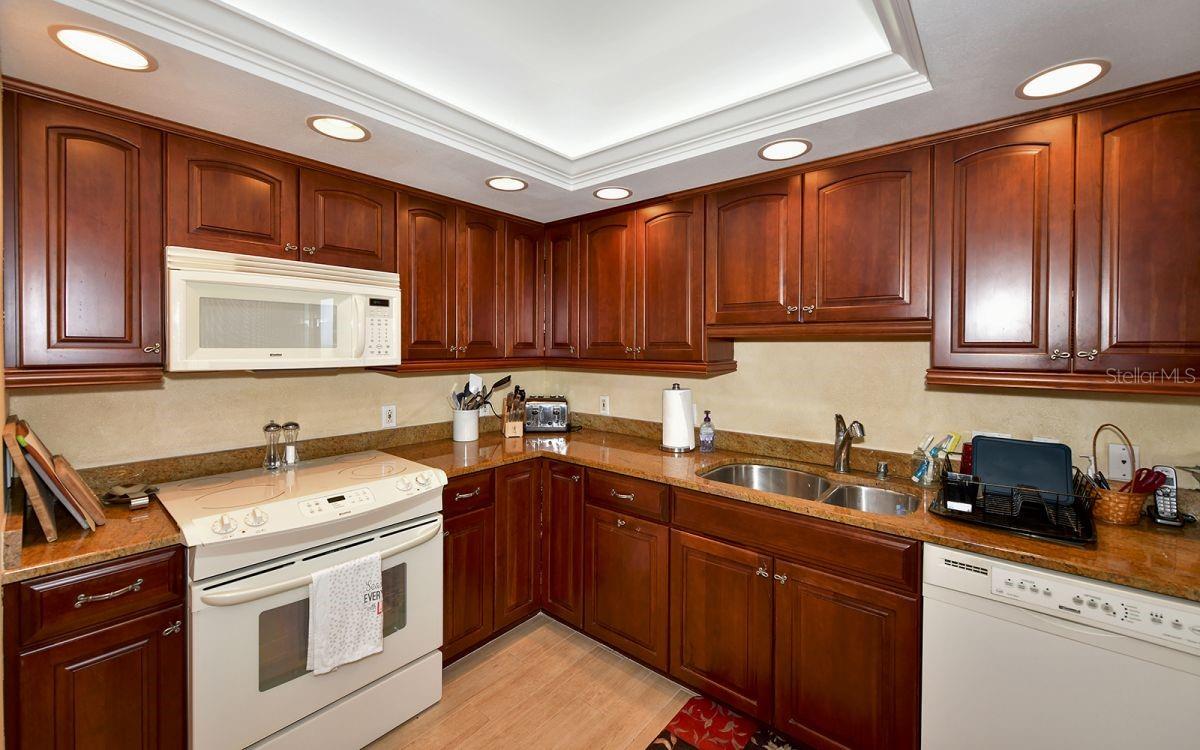 1485 GULF OF MEXICO DR #109 — photo 24