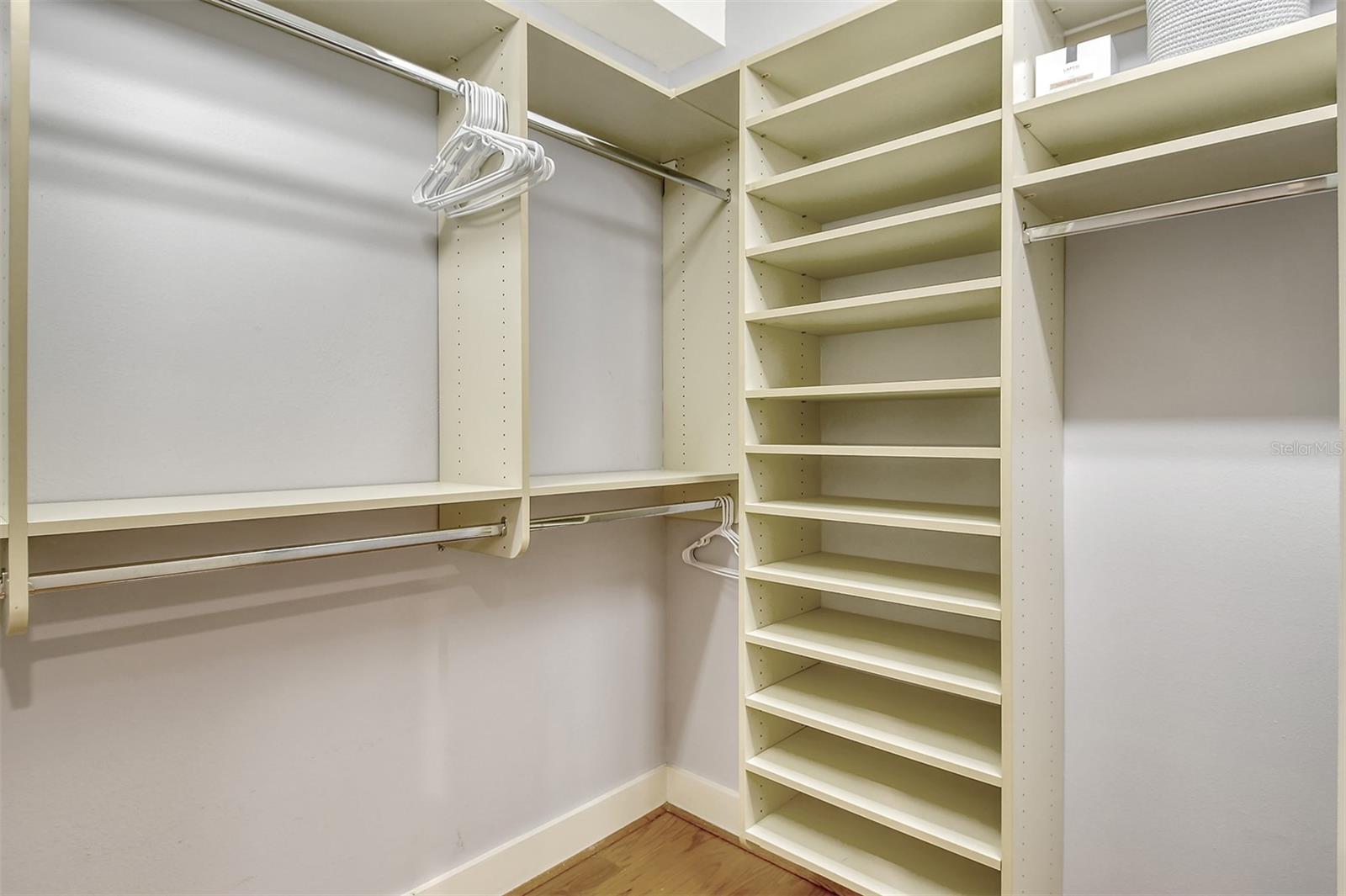 1350 MAIN ST #903 — photo 27
