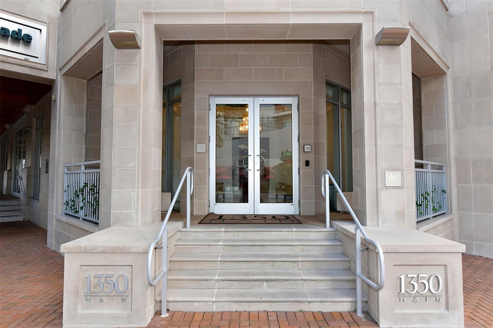1350 MAIN ST #903 — photo 3