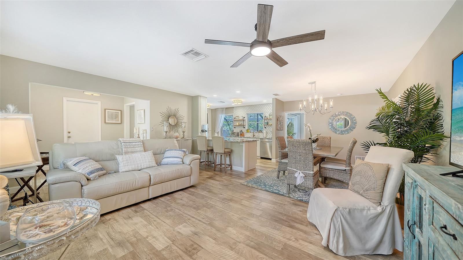 6758 S LOCKWOOD RIDGE RD — photo 9
