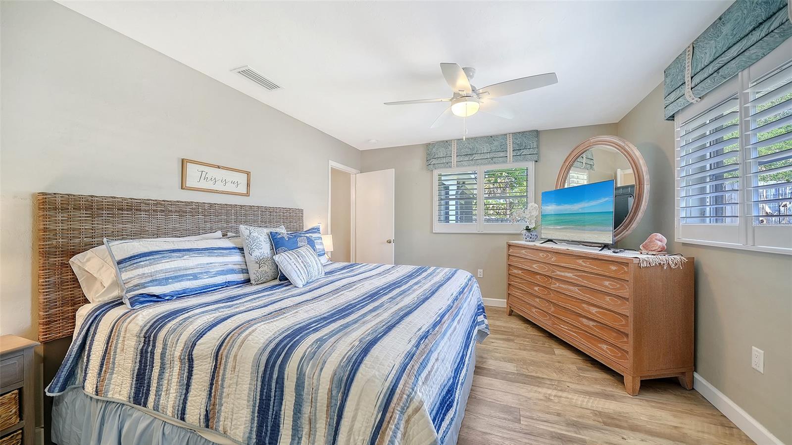 6758 S LOCKWOOD RIDGE RD — photo 34