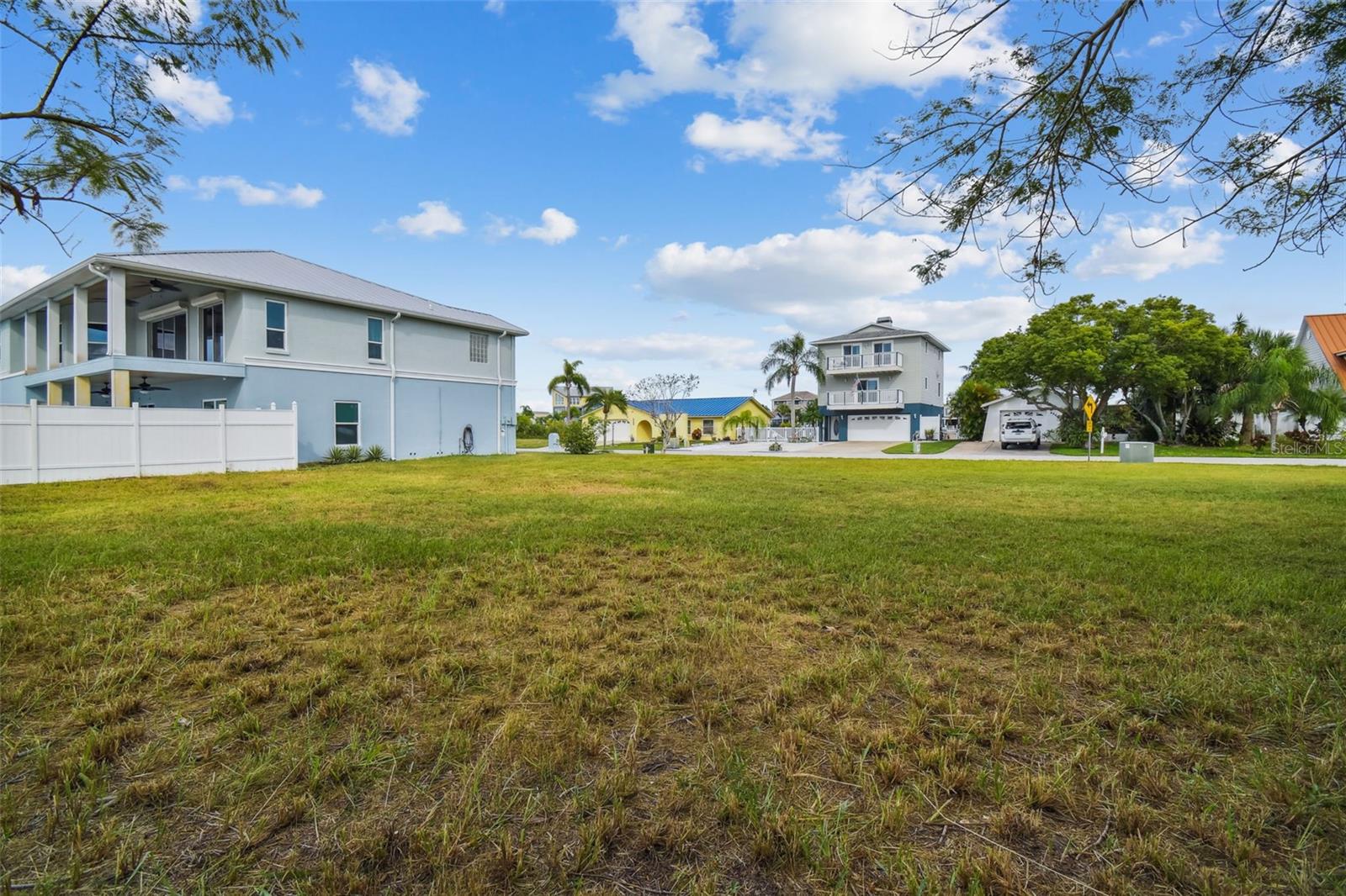 SOUTHWIND DR — photo 11