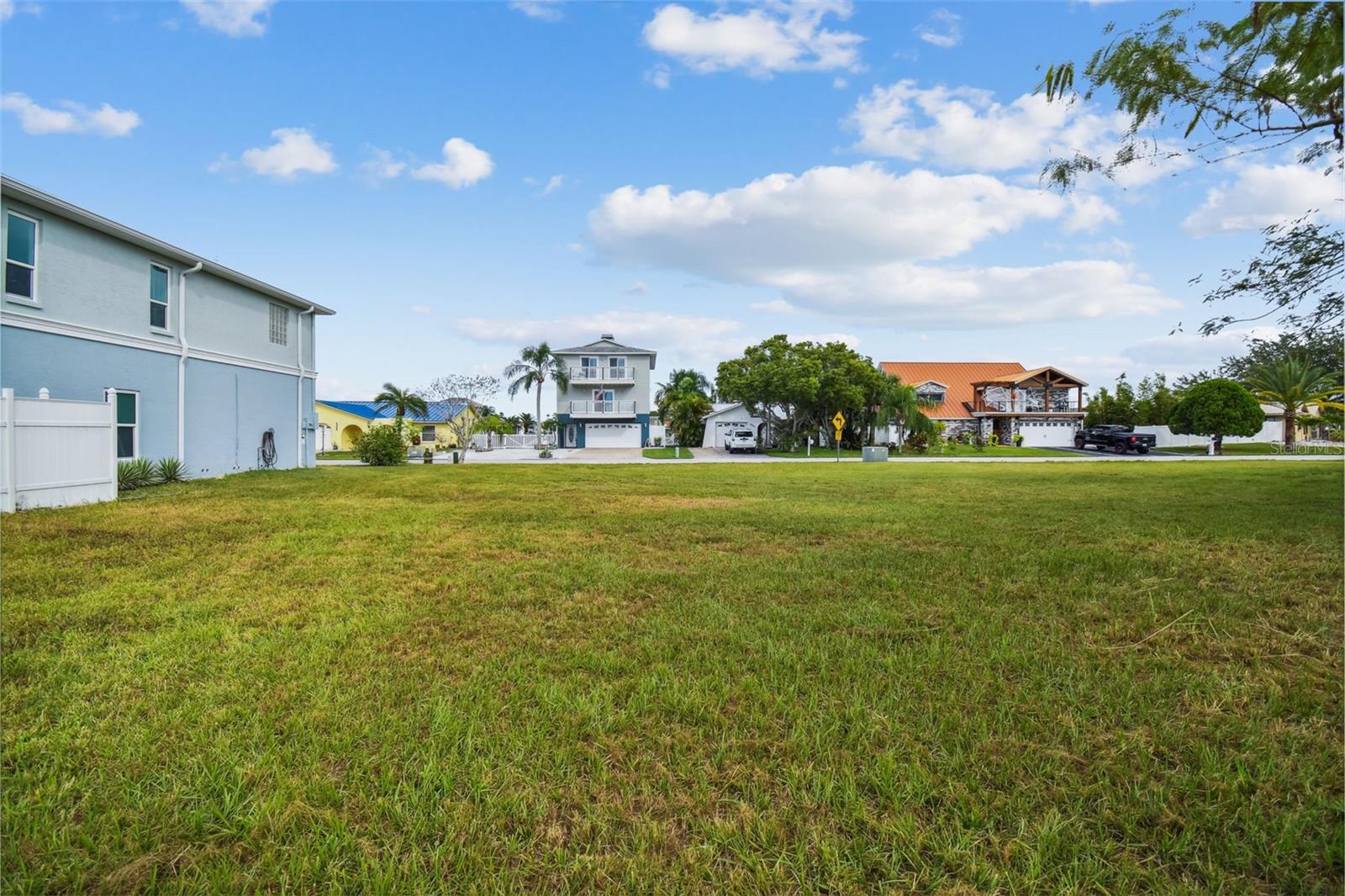 SOUTHWIND DR — photo 10