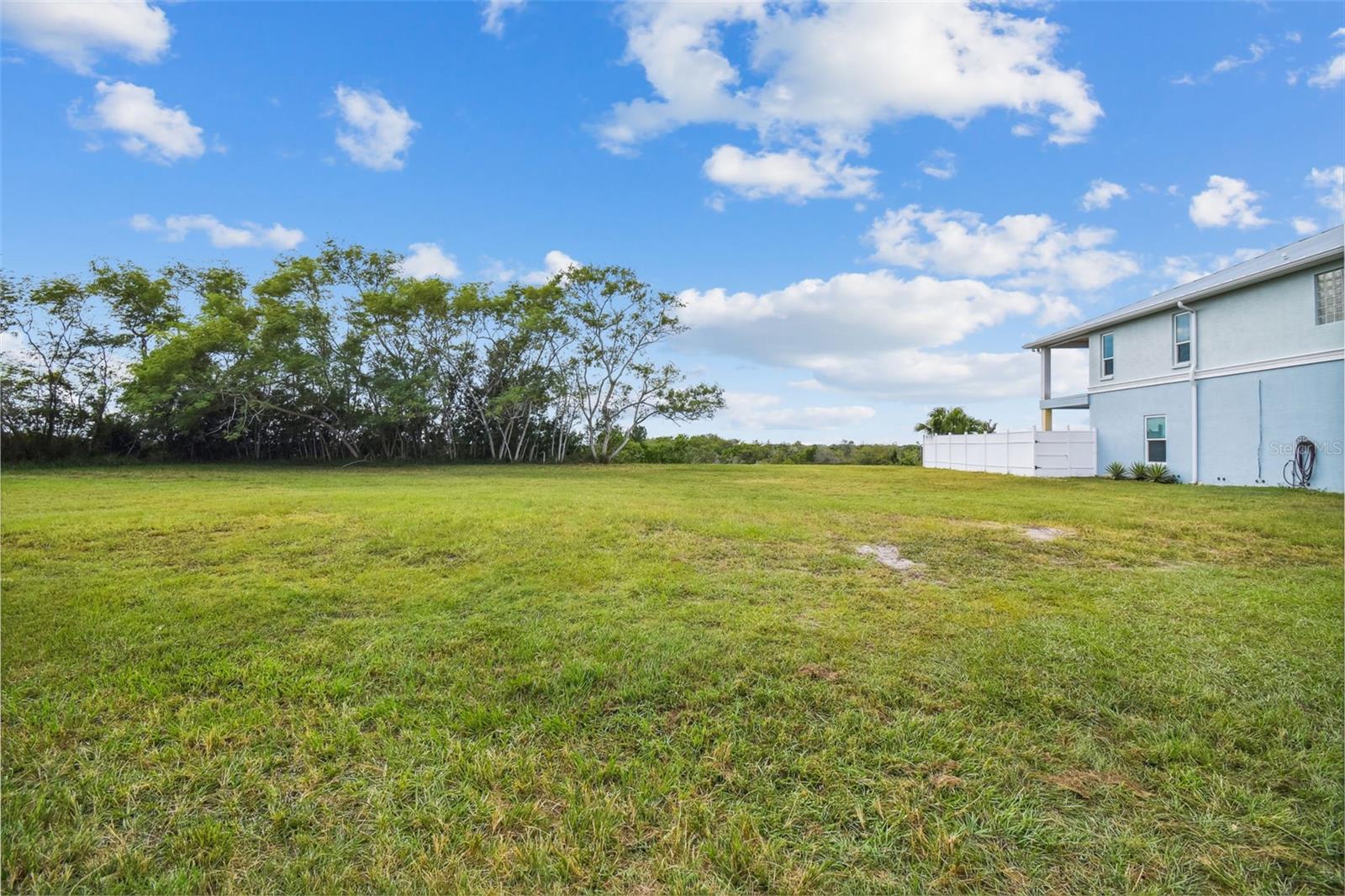 SOUTHWIND DR — photo 3