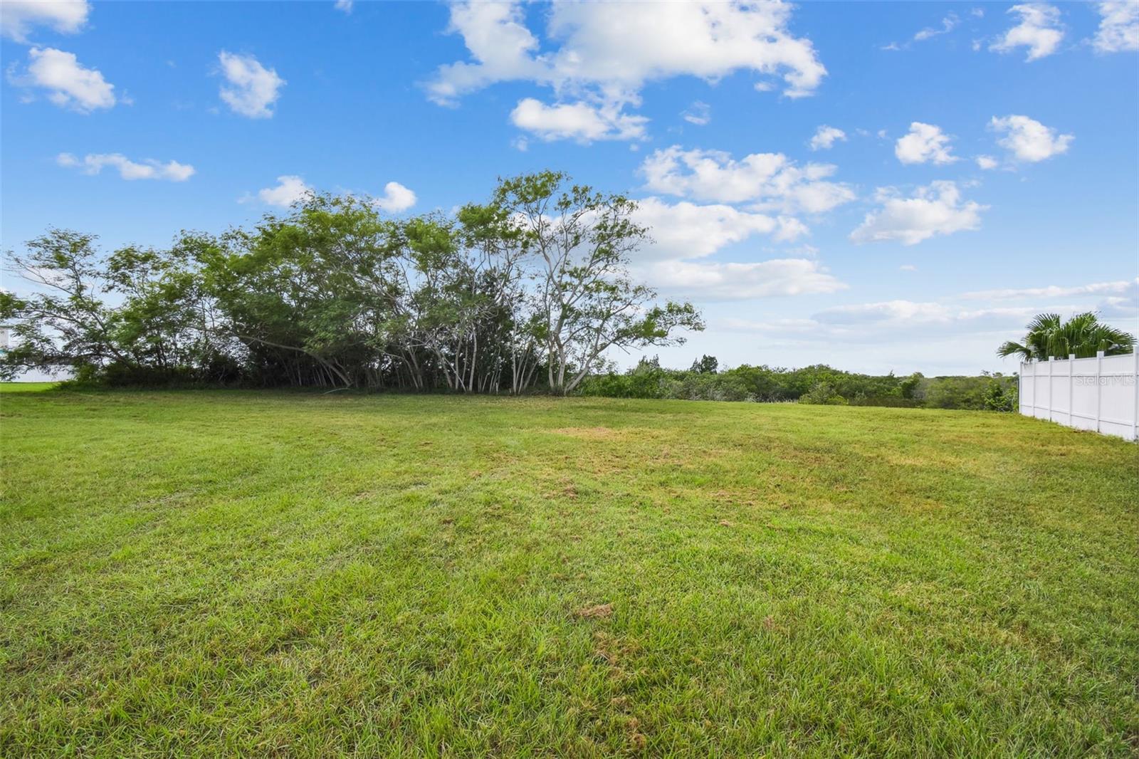 SOUTHWIND DR — photo 5