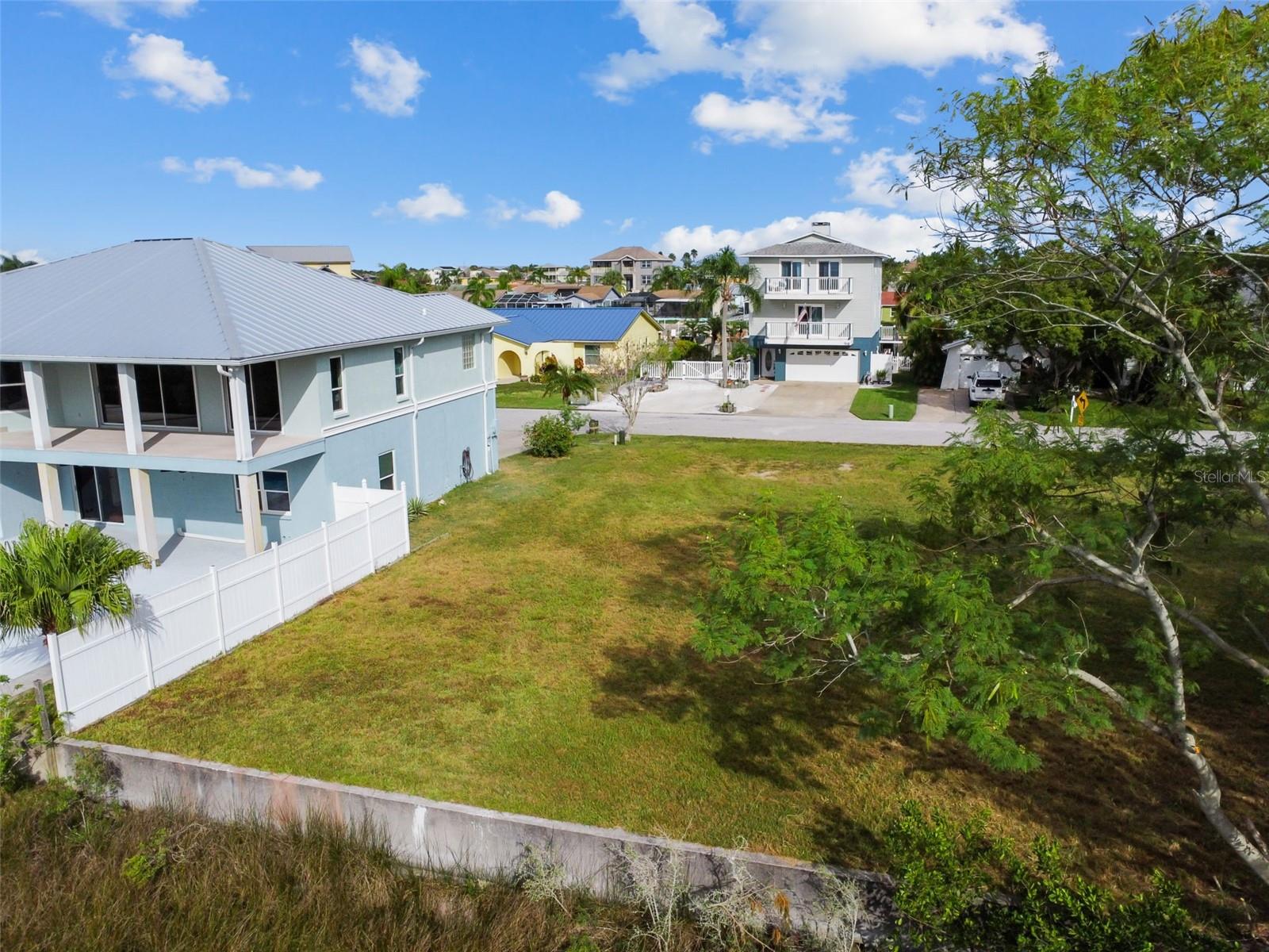 SOUTHWIND DR — photo 31