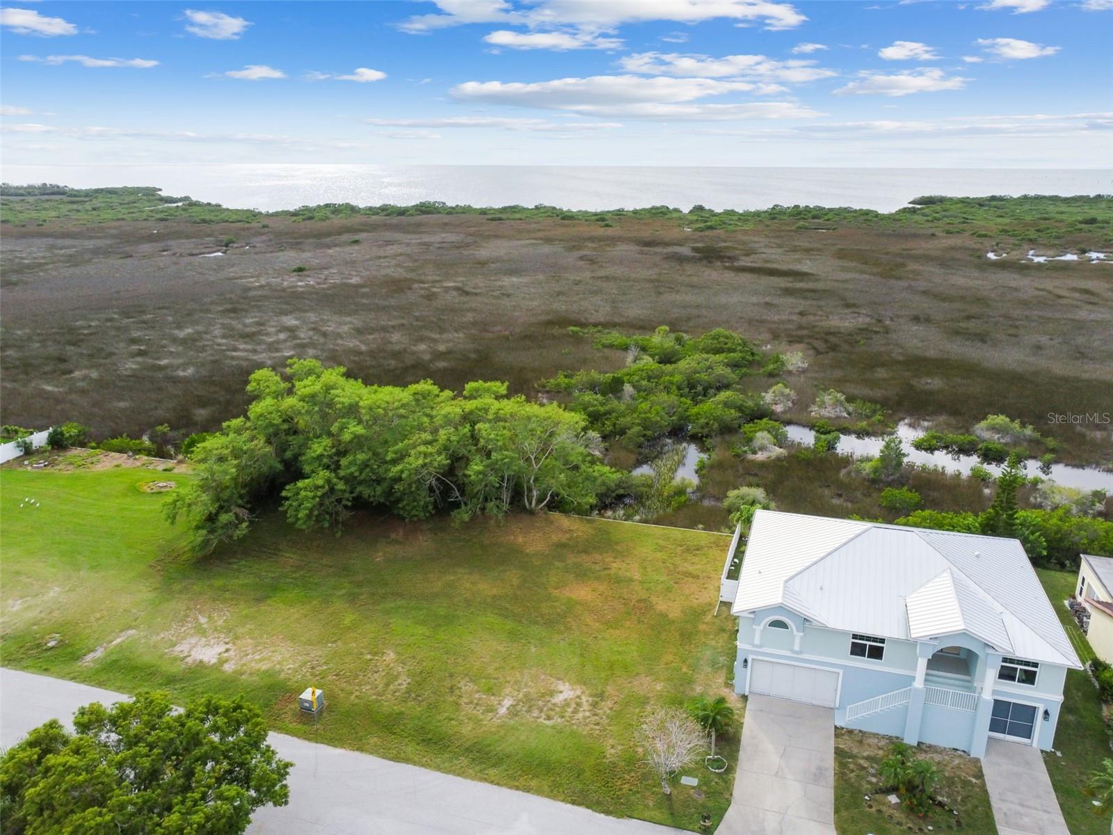 SOUTHWIND DR — photo 16