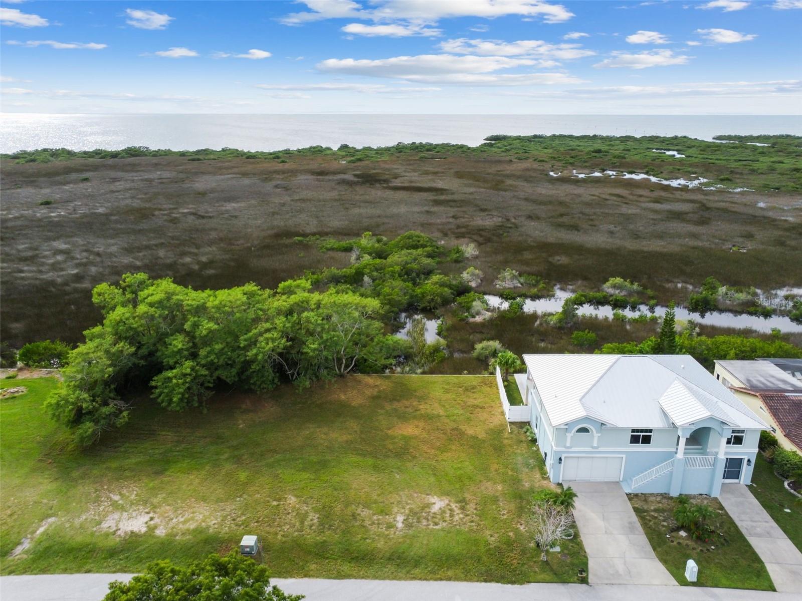 SOUTHWIND DR — photo 15