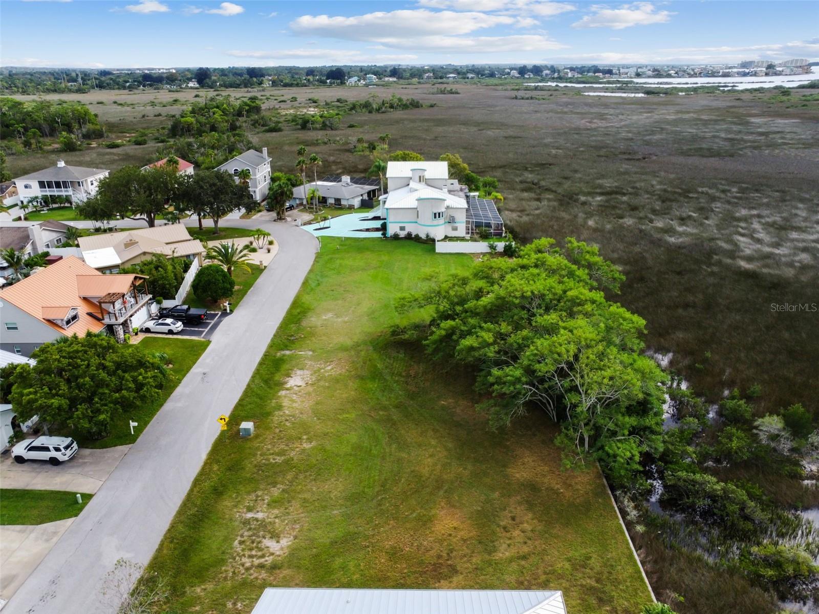 SOUTHWIND DR — photo 20