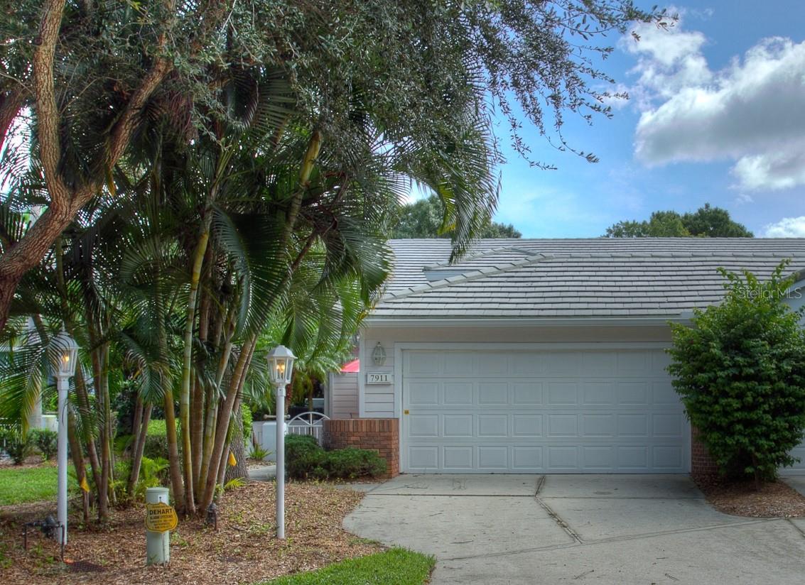 7911 WHITEBRIDGE GLN — photo 32