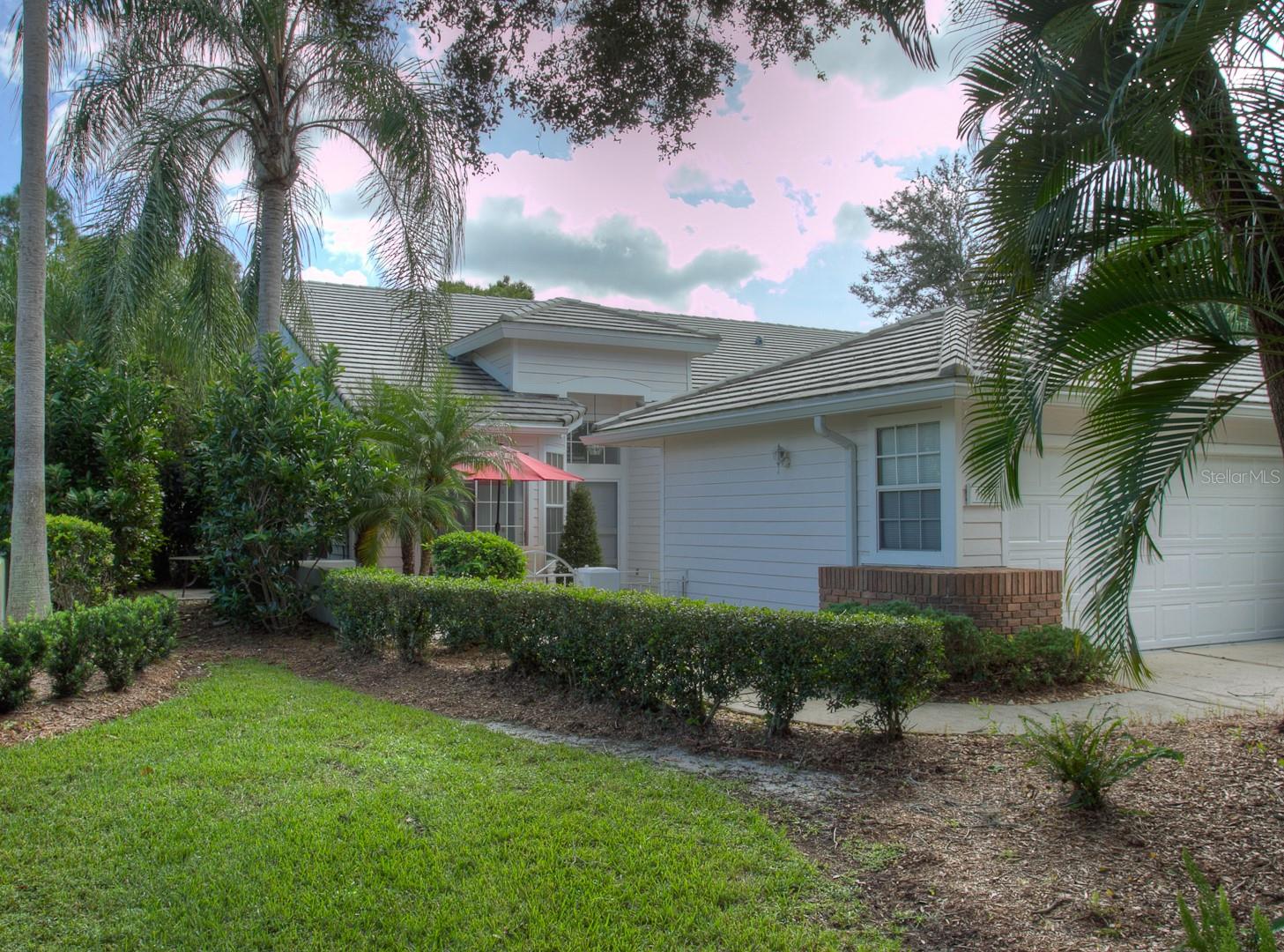 7911 WHITEBRIDGE GLN — photo 3