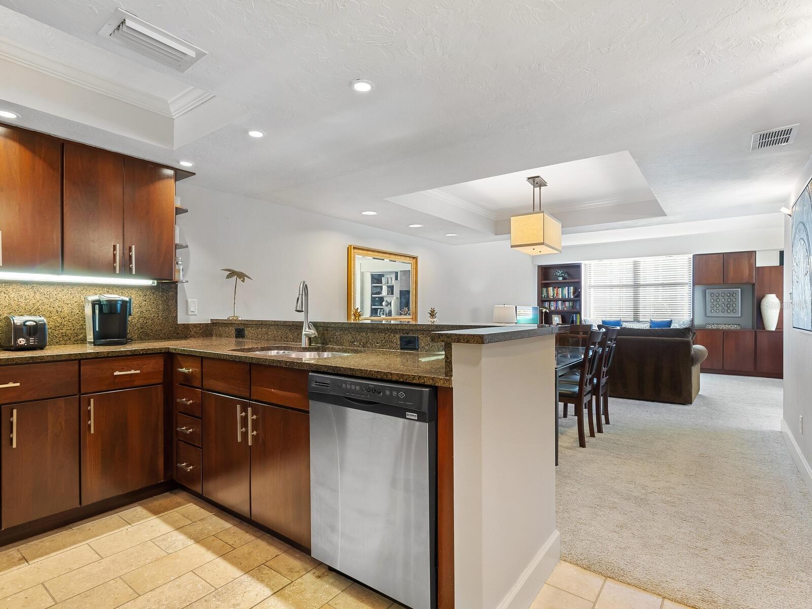 5760 MIDNIGHT PASS ROAD #208D — photo 10