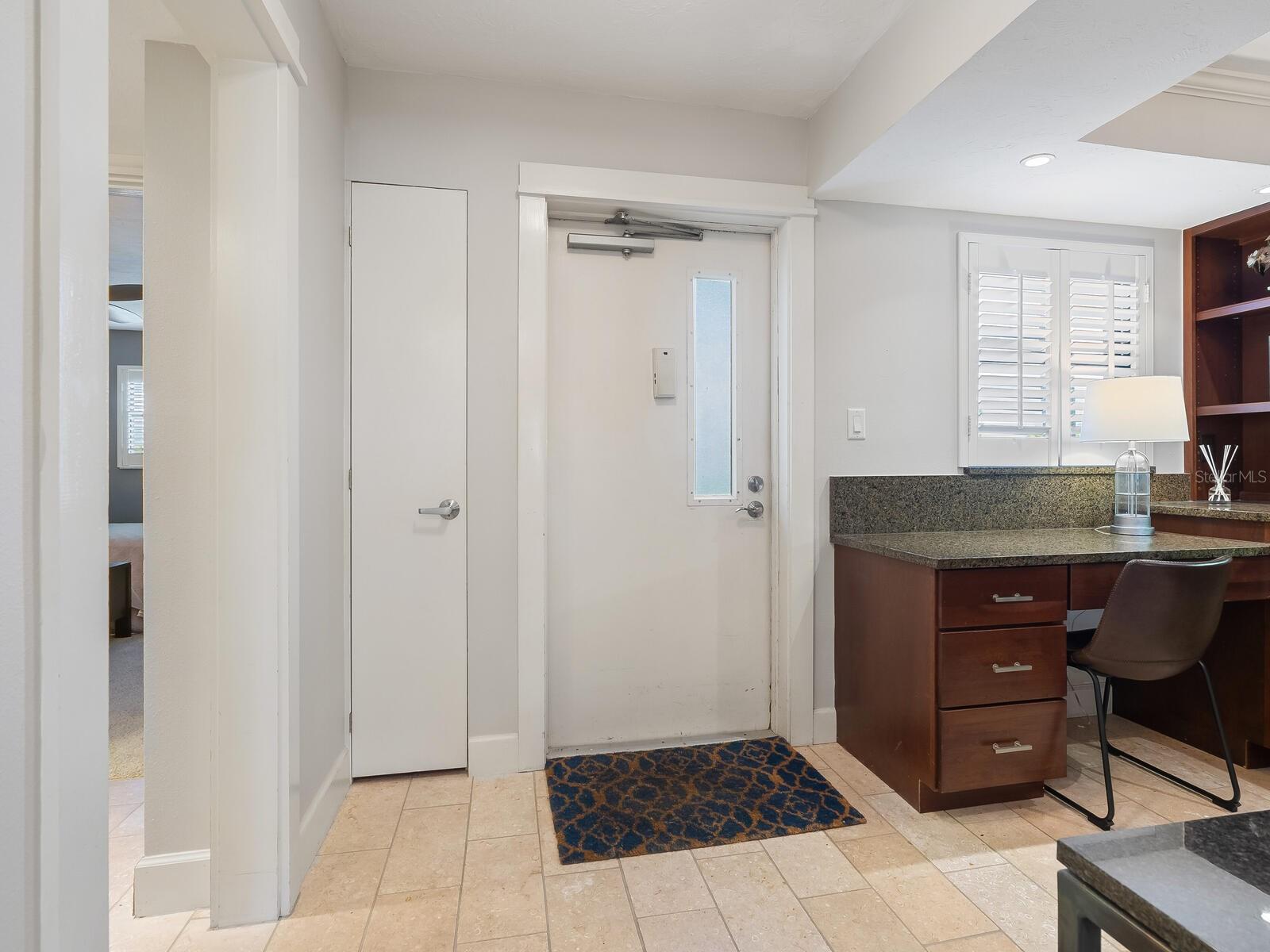 5760 MIDNIGHT PASS ROAD #208D — photo 3