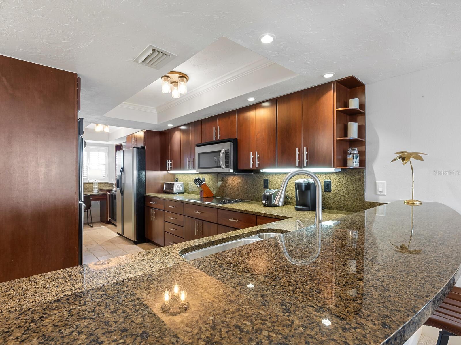 5760 MIDNIGHT PASS ROAD #208D — photo 11