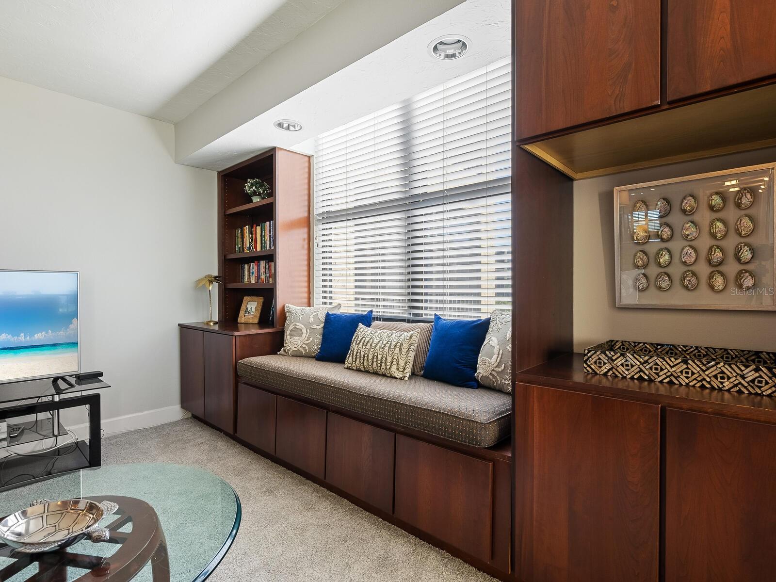 5760 MIDNIGHT PASS ROAD #208D — photo 17