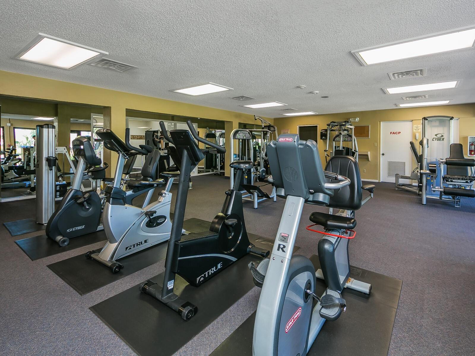 5760 MIDNIGHT PASS ROAD #208D — photo 46