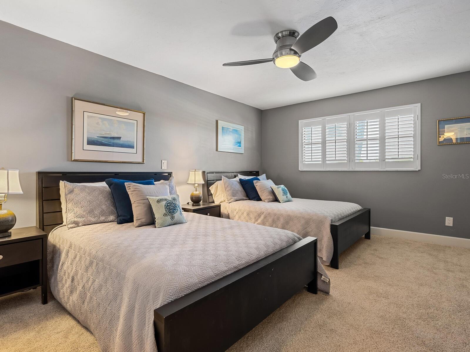 5760 MIDNIGHT PASS ROAD #208D — photo 25