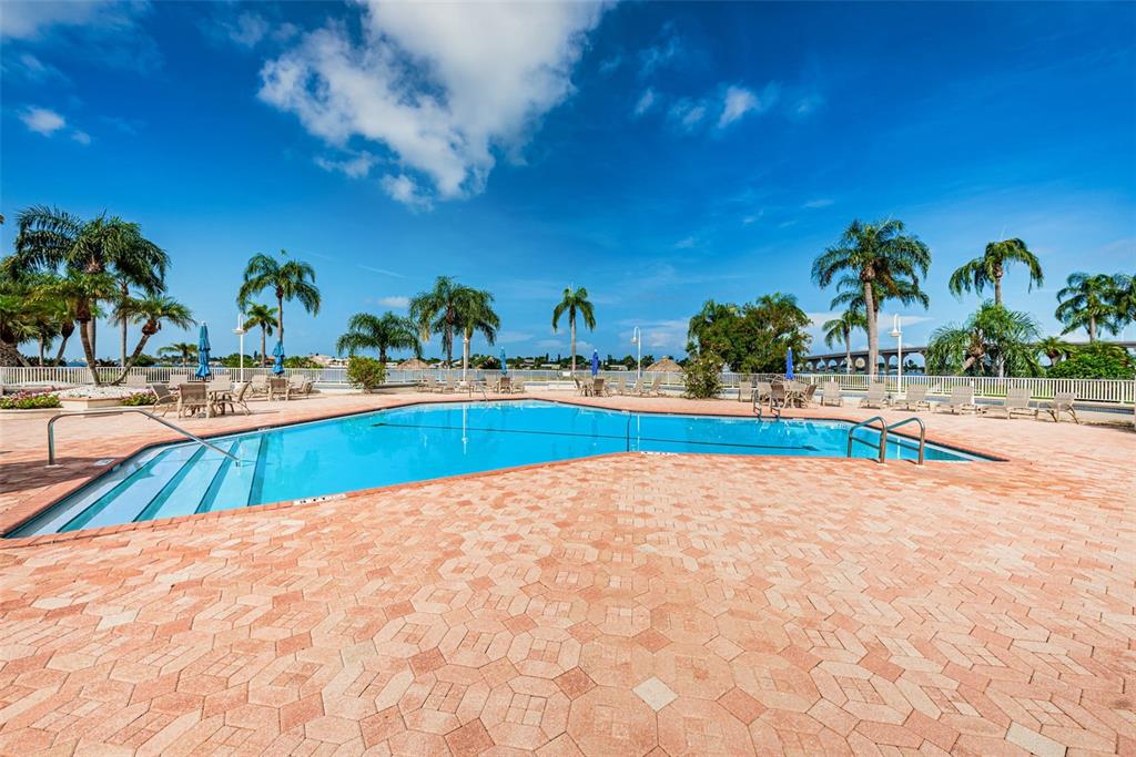 5901 BAHIA DEL MAR CIR #122 — photo 18