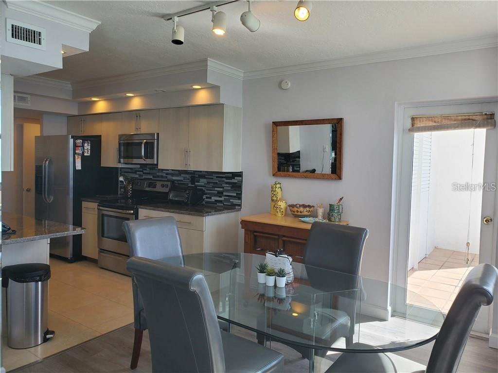 1050 LONGBOAT CLUB RD #1006 — photo 12