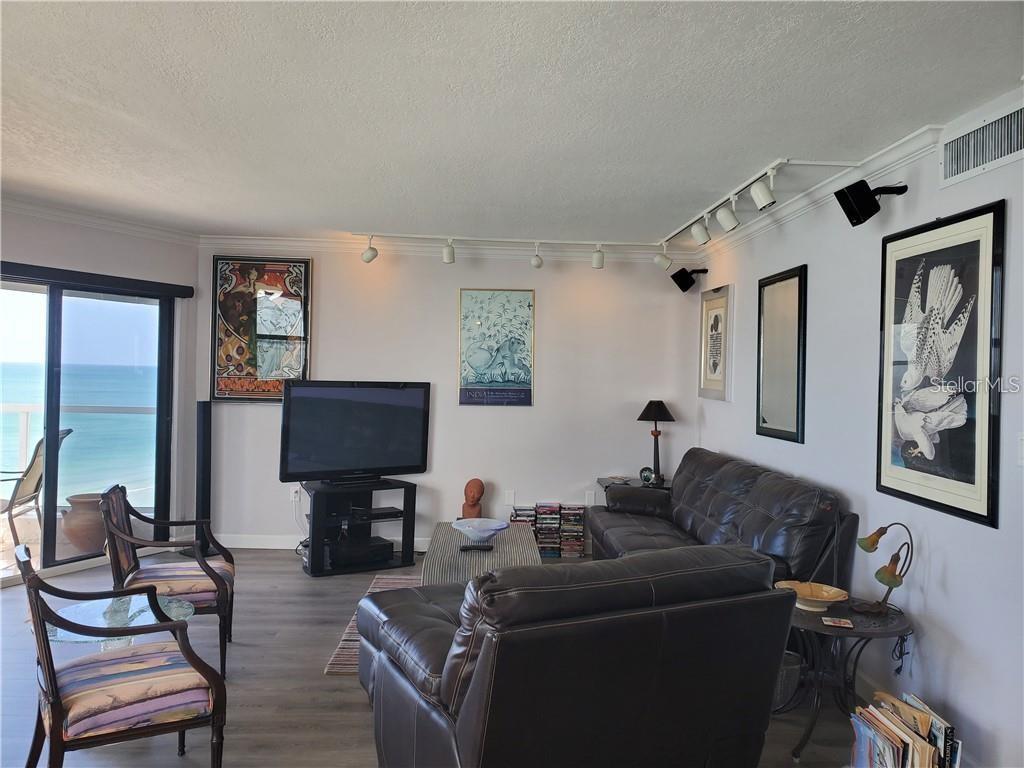 1050 LONGBOAT CLUB RD #1006 — photo 9