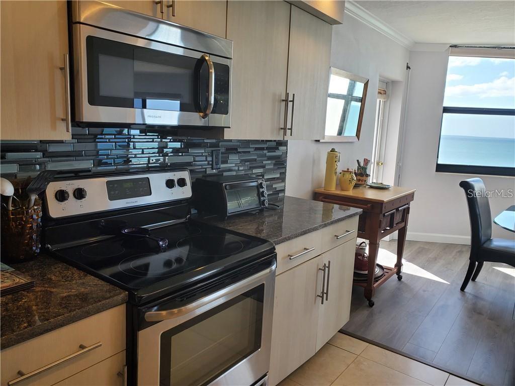 1050 LONGBOAT CLUB RD #1006 — photo 11