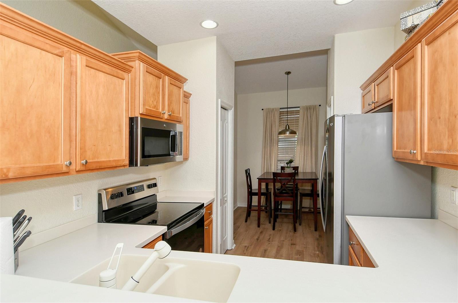905 FAIRWAY COVE LN #205 — photo 13