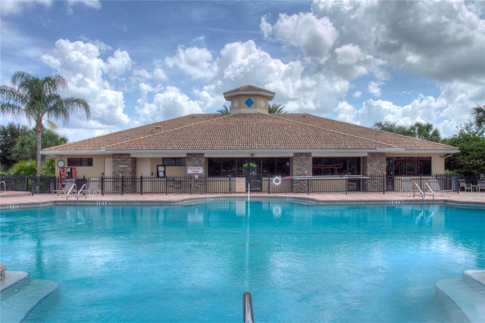 905 FAIRWAY COVE LN #205 — photo 31