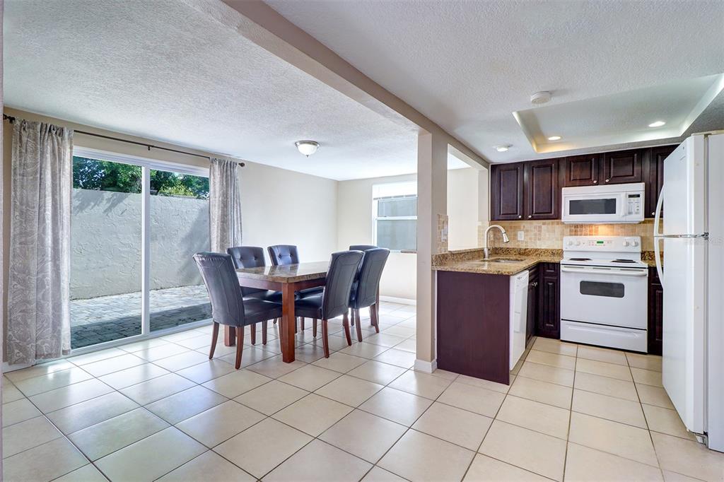 4451 TIDAL POND RD — photo 8